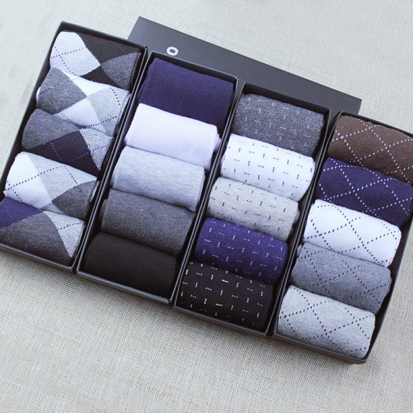 Five Pairs of Boxed Men's Mid Tube Socks