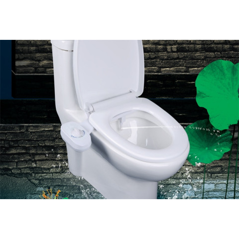 Toilet Seat  Water Sprayer