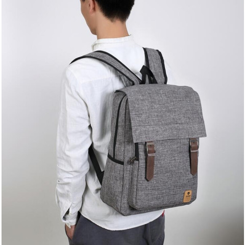 Retro canvas backpack