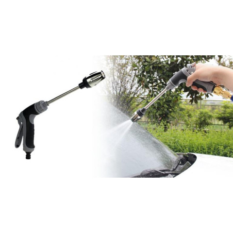 Spray gun for the garden hose with a firm handle and adjustable jet